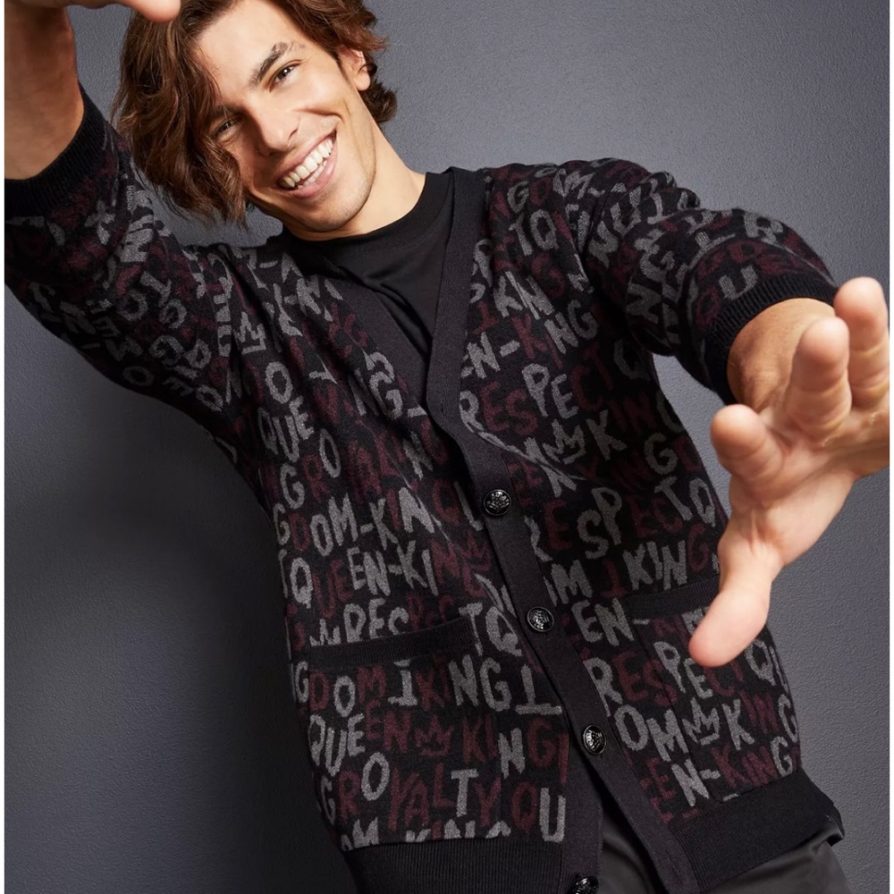 ROYALTY BY MALUMA Men's Relaxed-Fit Text V-Neck Cardigan Size Large